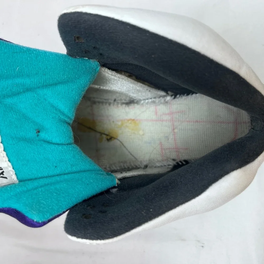 Jordan Retro 5 Grape Basketball White Emerald Grape Ice Sneakers 136027-108